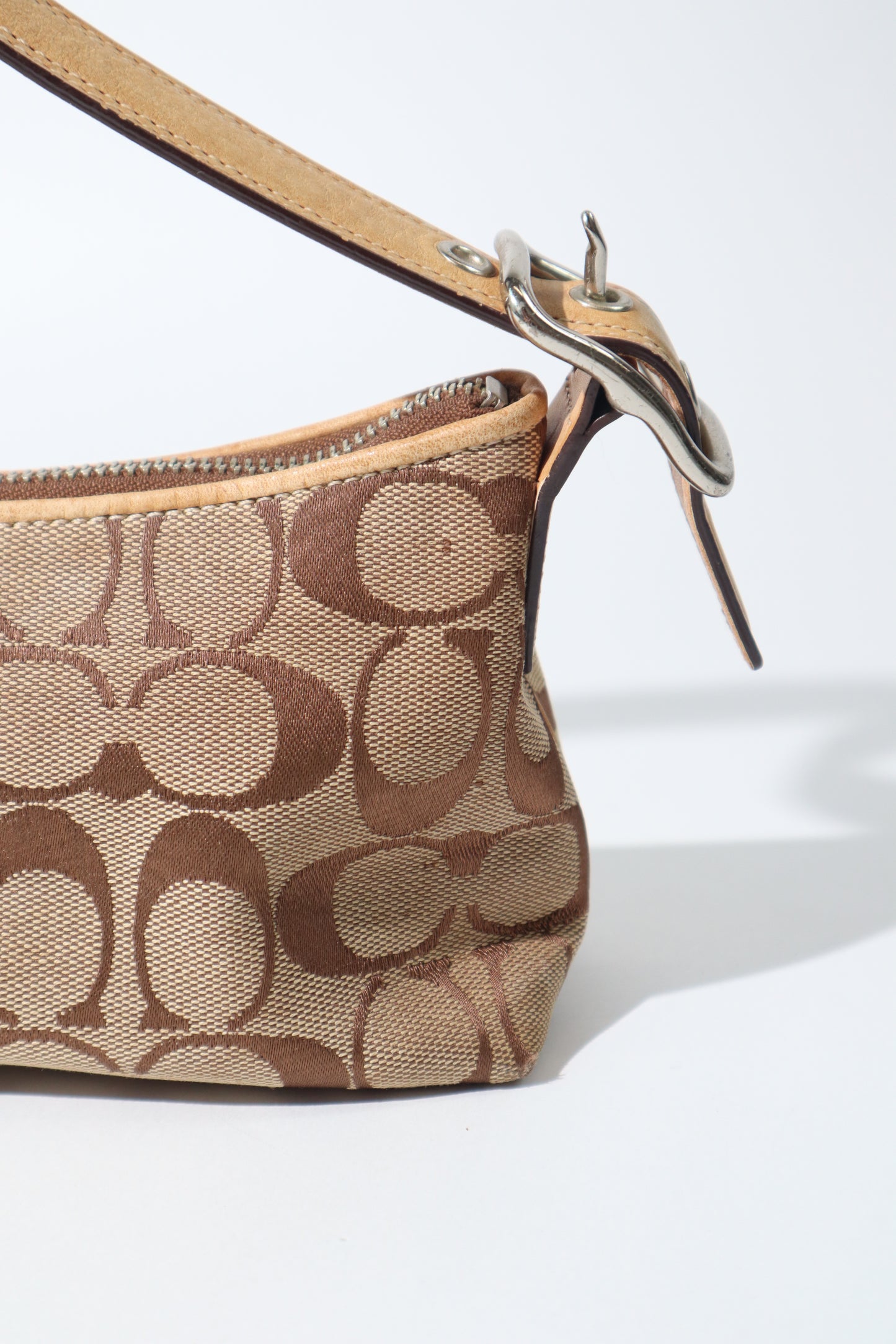 Coach Vintage 2005 Baguette Shoulder Bag in Classic Brown