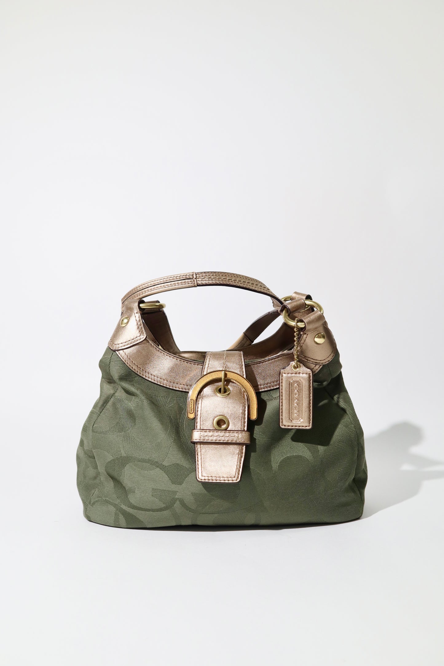 Coach Medium Soho Signature Hobo in Kirschrot (F17094)