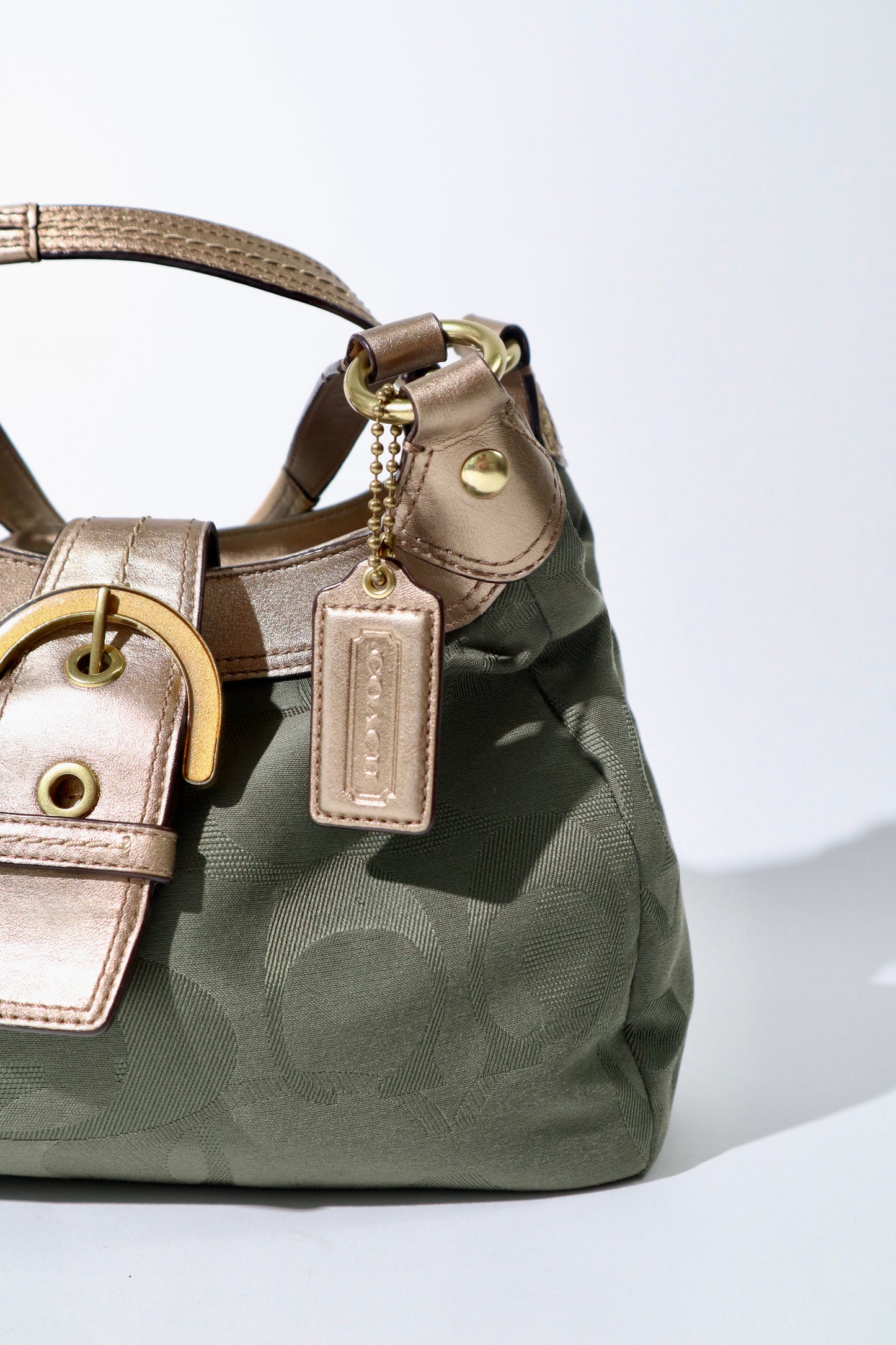 Coach Medium Soho Signature Hobo in Kirschrot (F17094)
