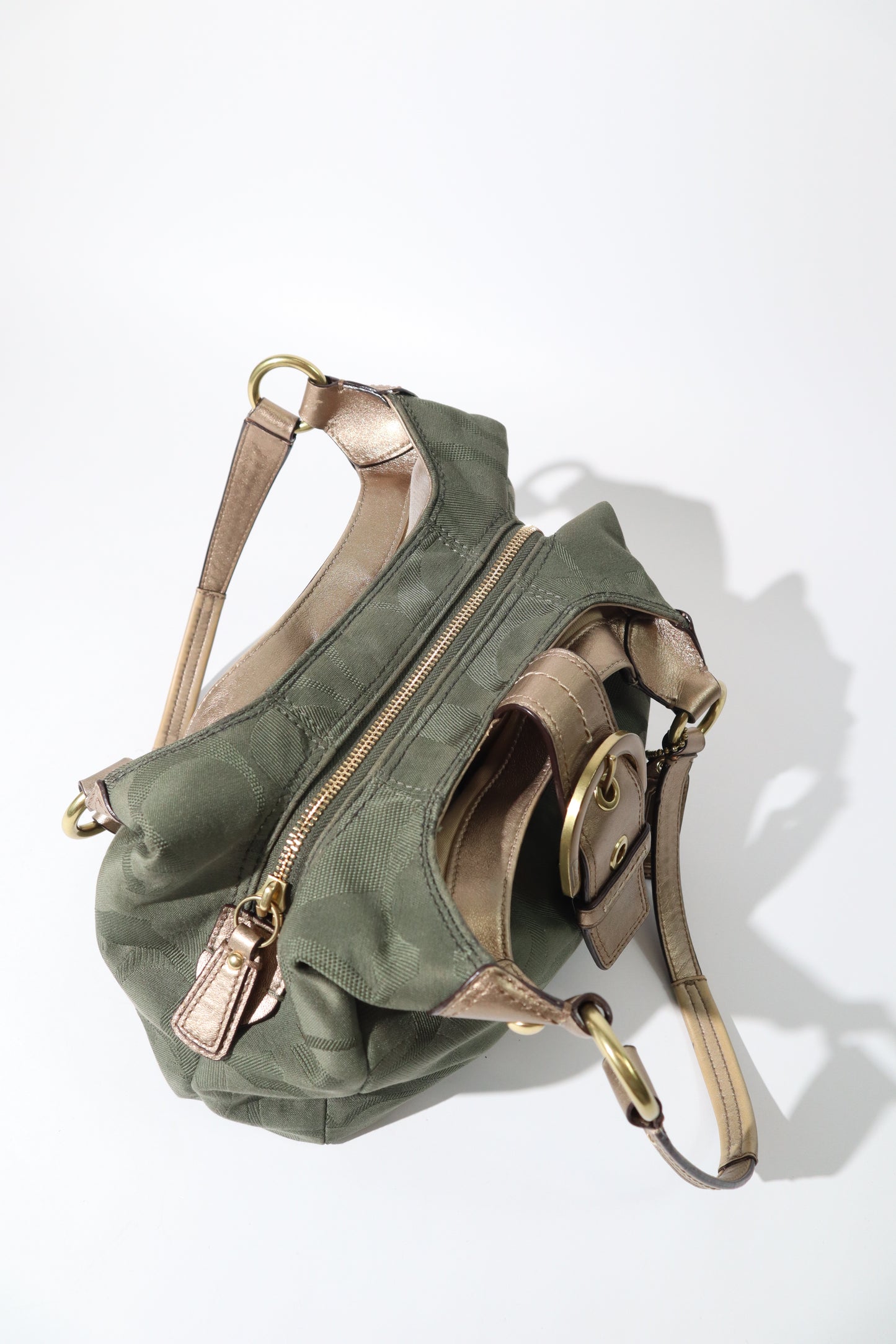 Coach Medium Soho Signature Hobo in Kirschrot (F17094)