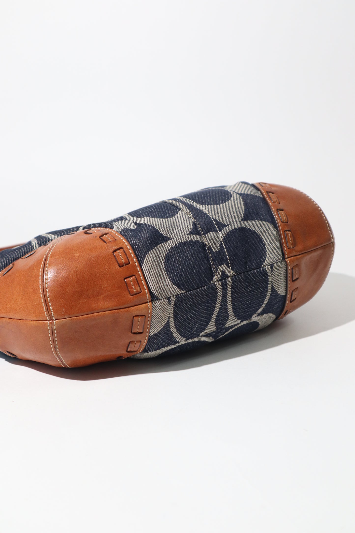 Coach Ergo aus Monogram Denim mit braunen Lederbesätzen – 12750