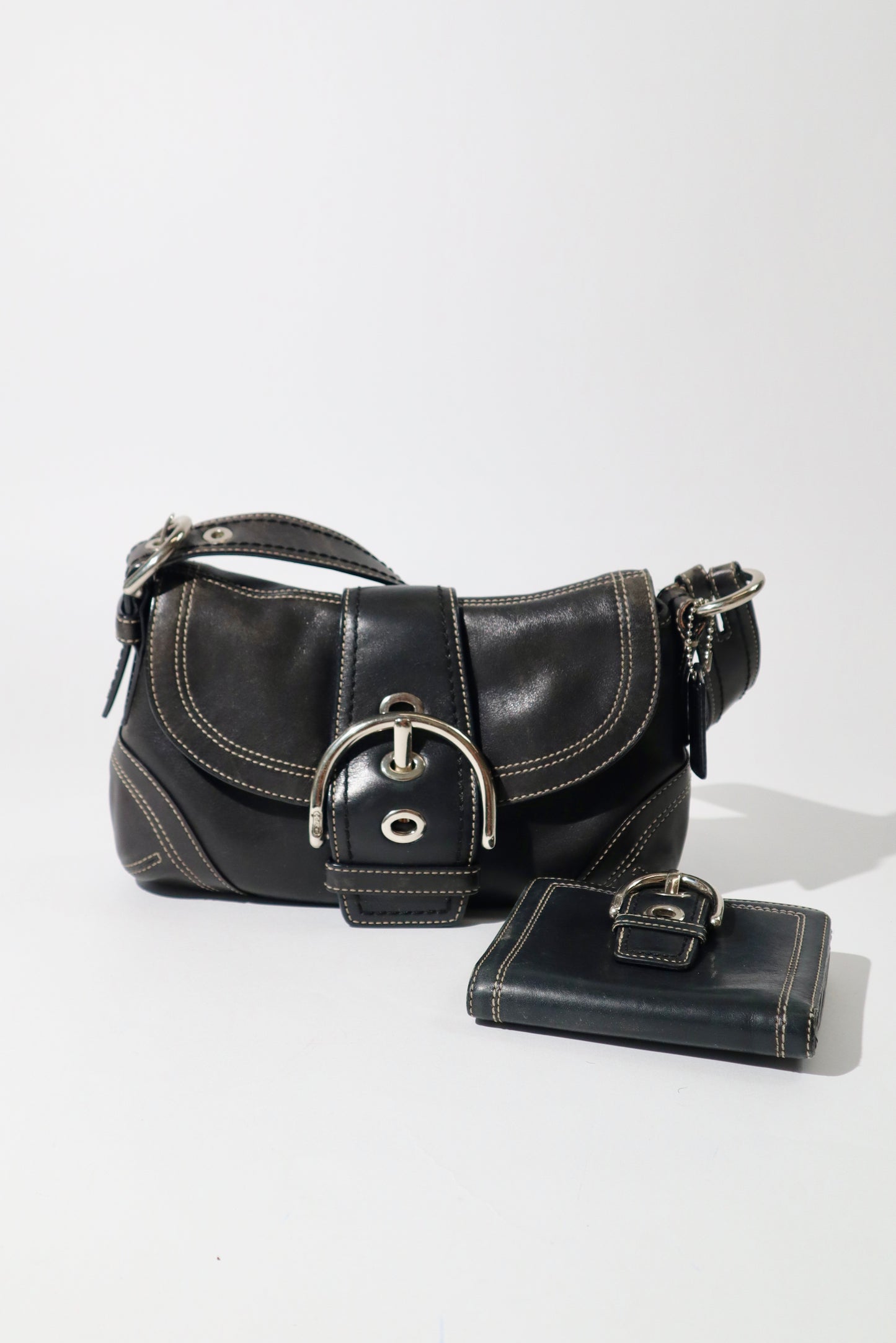 Vintage Coach 2005 Signature Soho weiße Gürtel Schultertasche