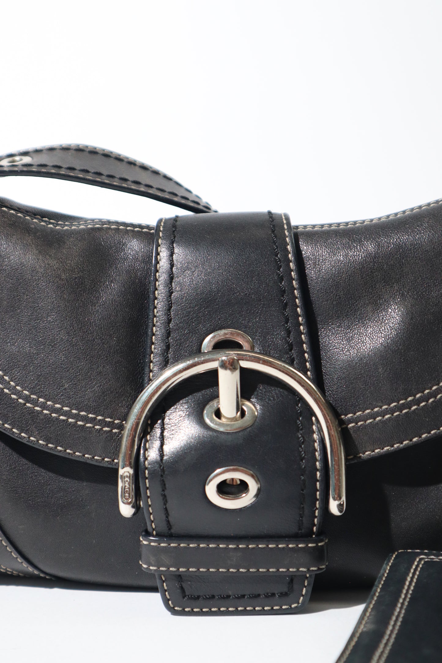 Vintage Coach 2005 Signature Soho weiße Gürtel Schultertasche