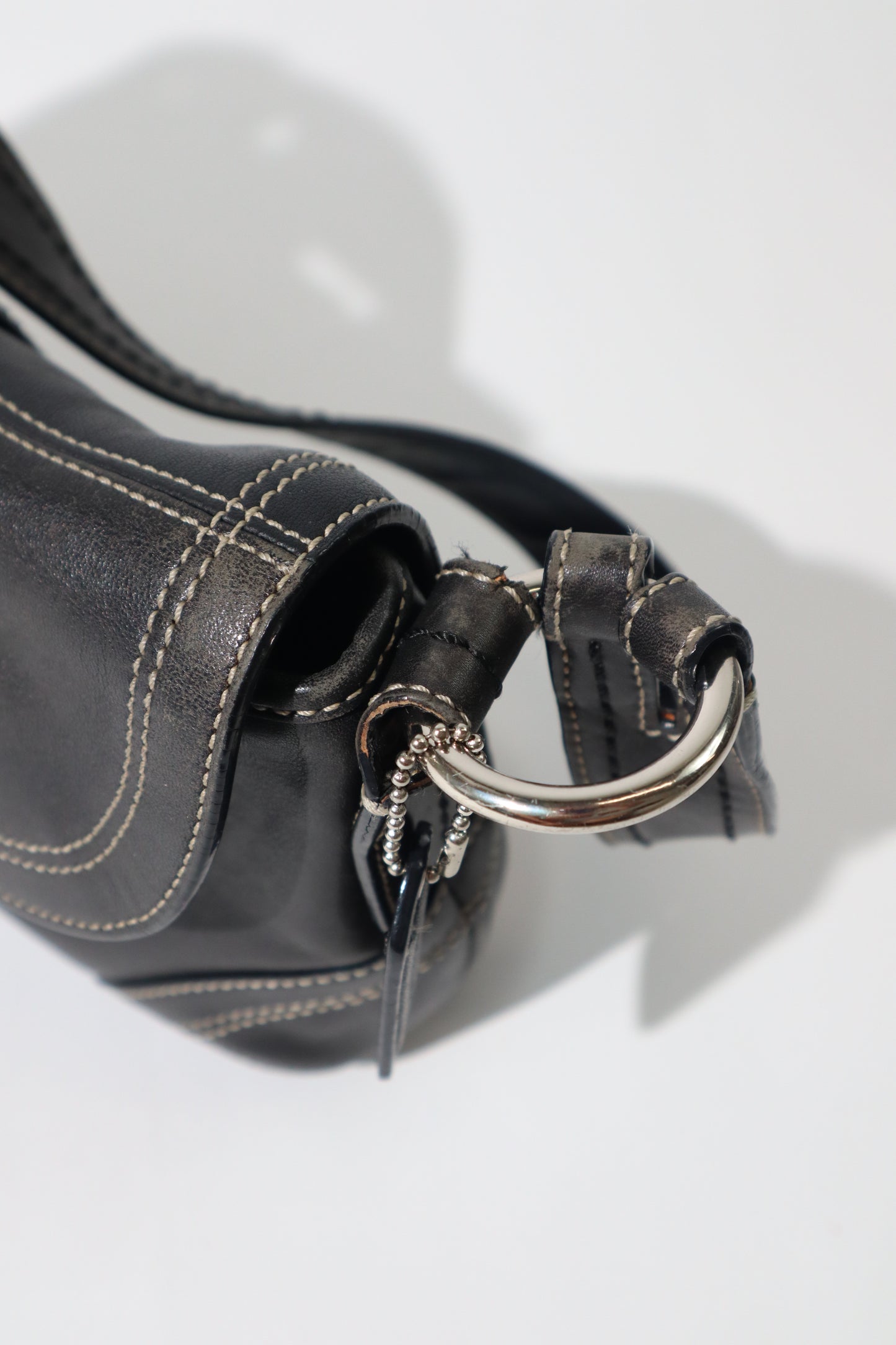 Vintage Coach 2005 Signature Soho weiße Gürtel Schultertasche