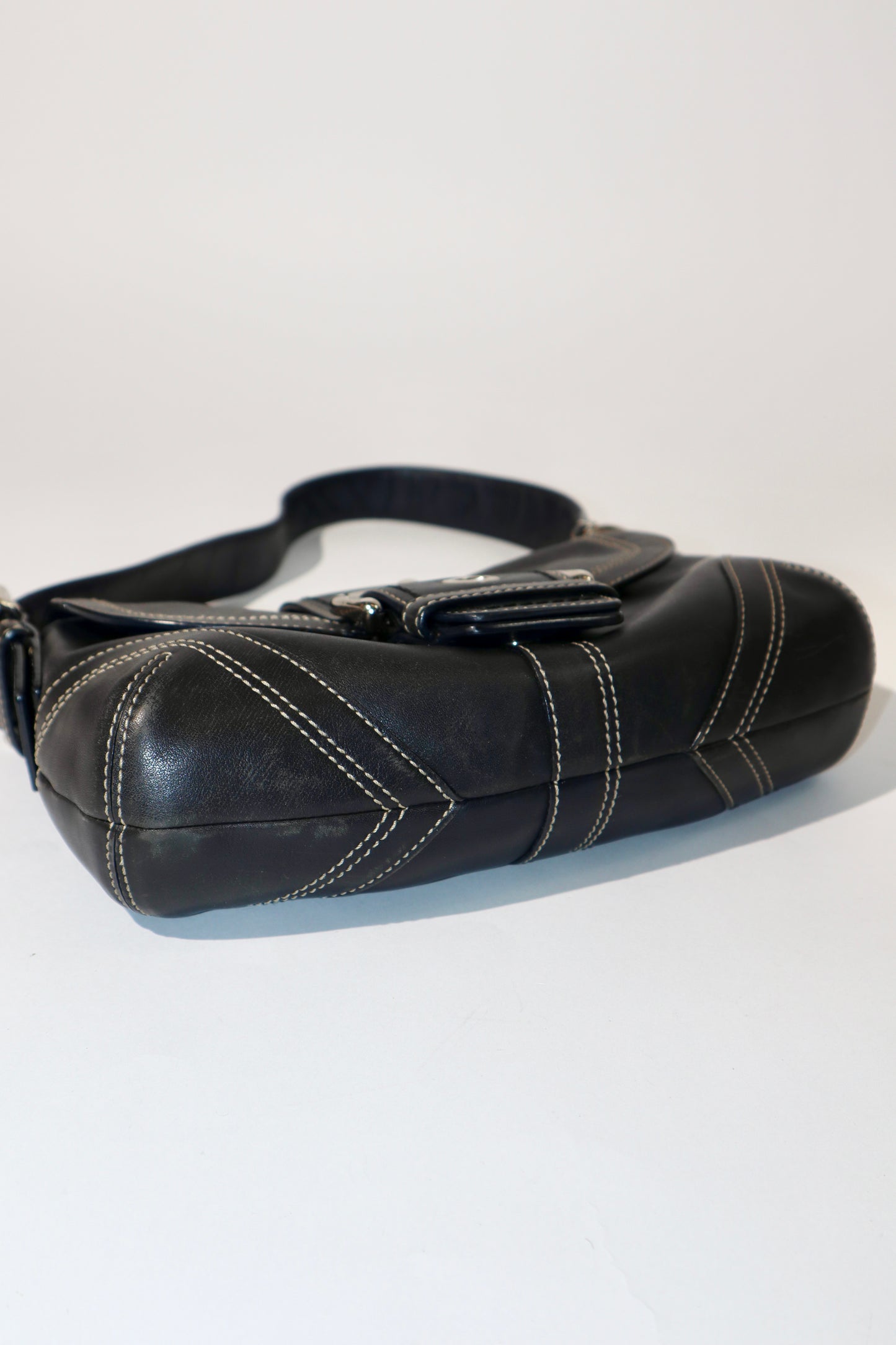 Vintage Coach 2005 Signature Soho weiße Gürtel Schultertasche