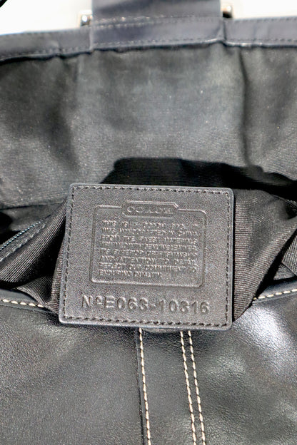 Vintage Coach 2005 Signature Soho weiße Gürtel Schultertasche
