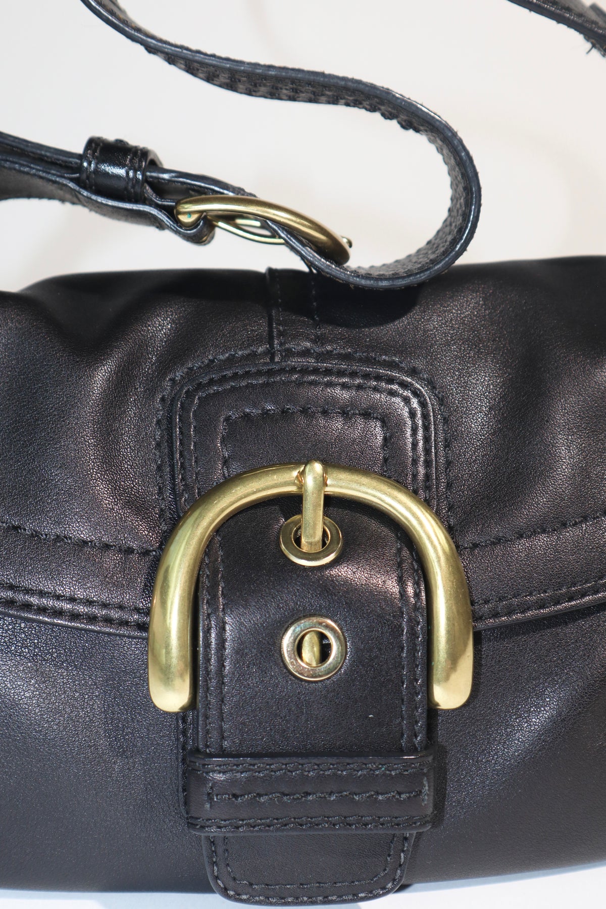 Coach Soho 2007 Black Leather Shoulder Bag – Gold Hardware