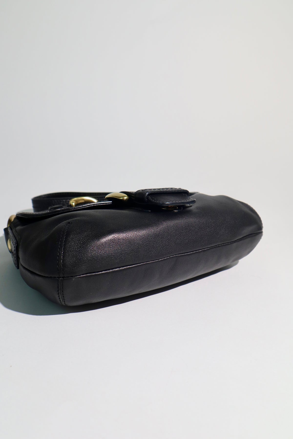 Coach Soho 2007 Black Leather Shoulder Bag – Gold Hardware
