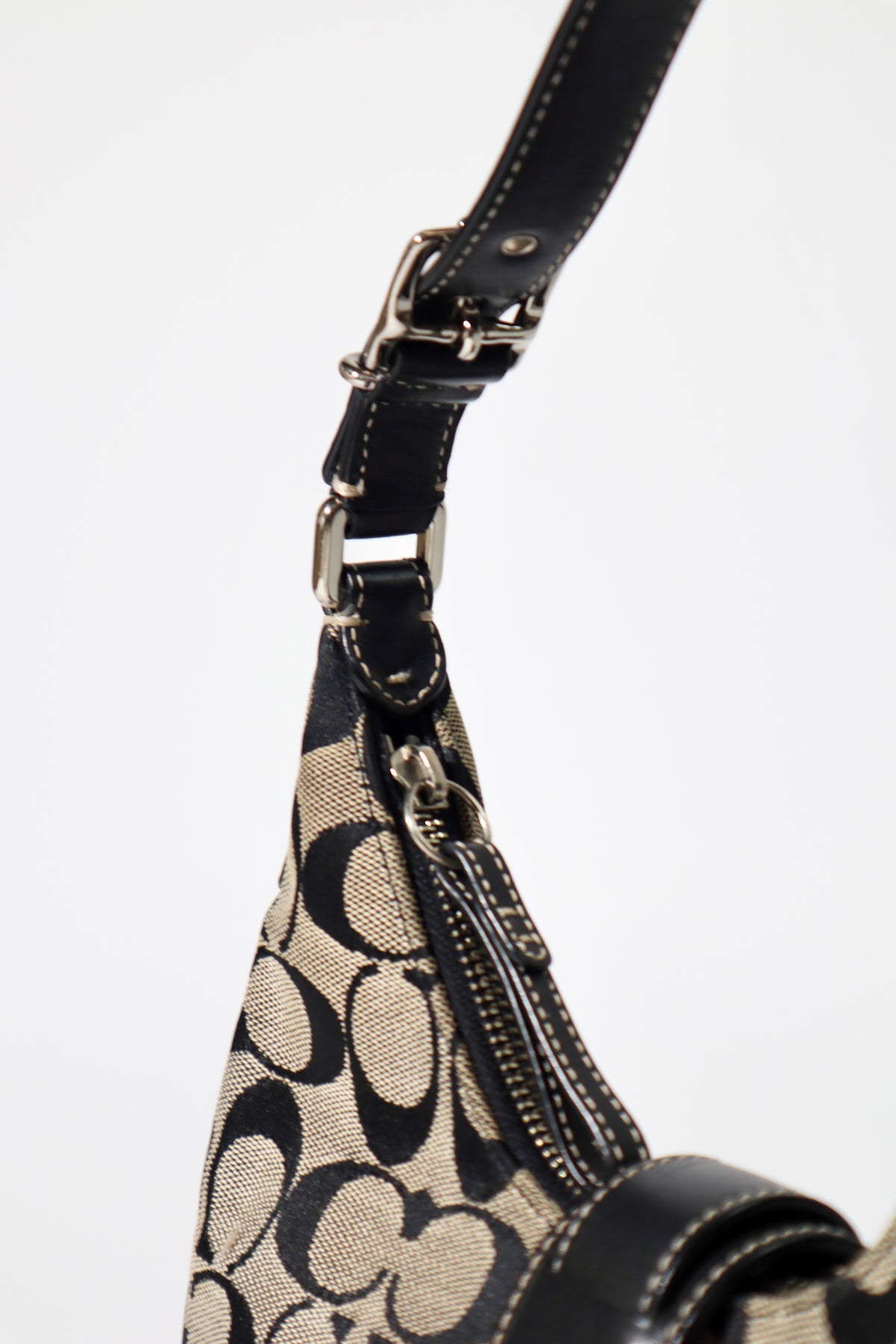 Vintage Coach Demi Soho Crescent Shoulder Bag, style 6361
