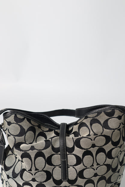 Vintage Coach Signature Hamptons Hobo Shoulder Bag (style 6845)