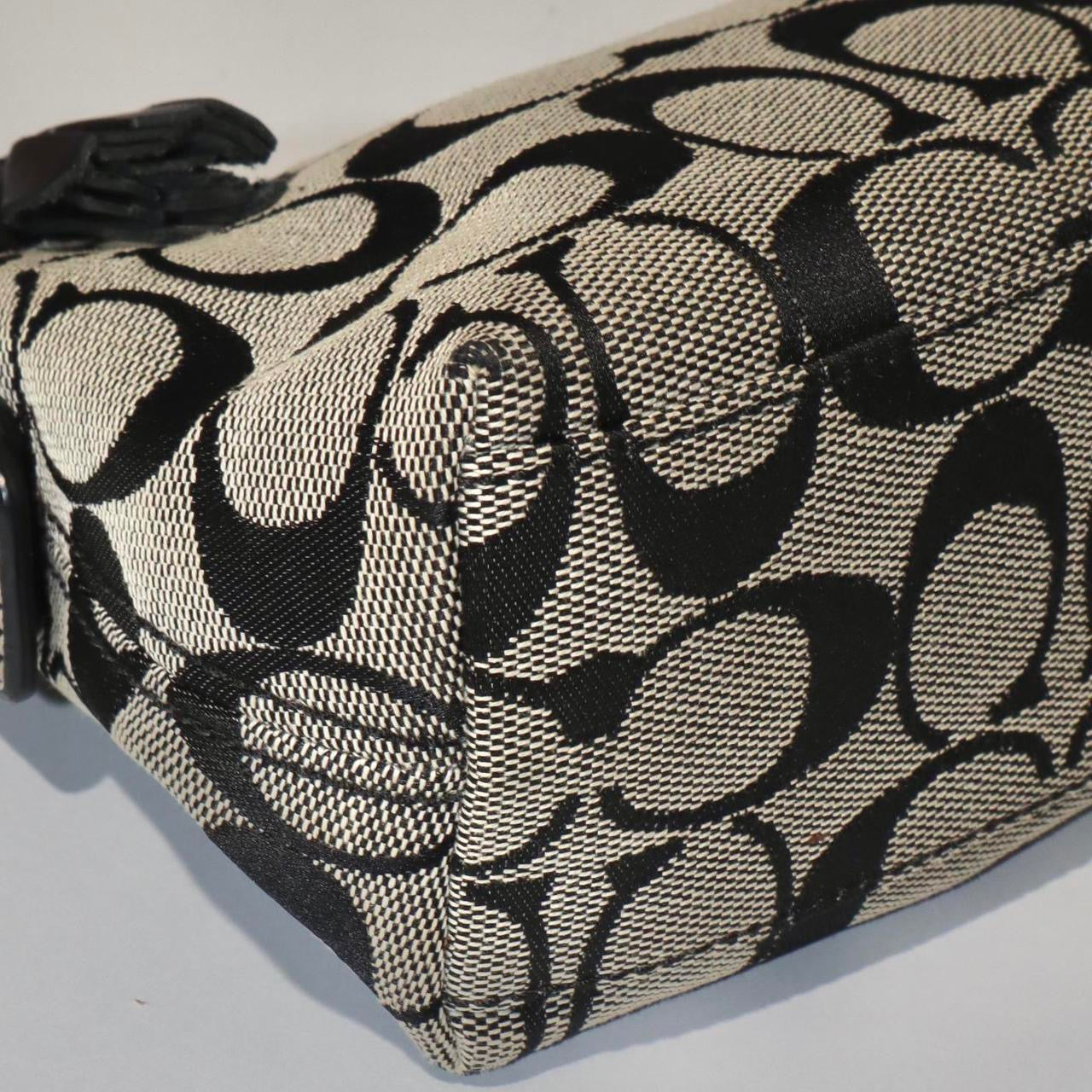 Coach Vintage 2004 Baguette Shoulder Bag in Black & Grey (8K01)