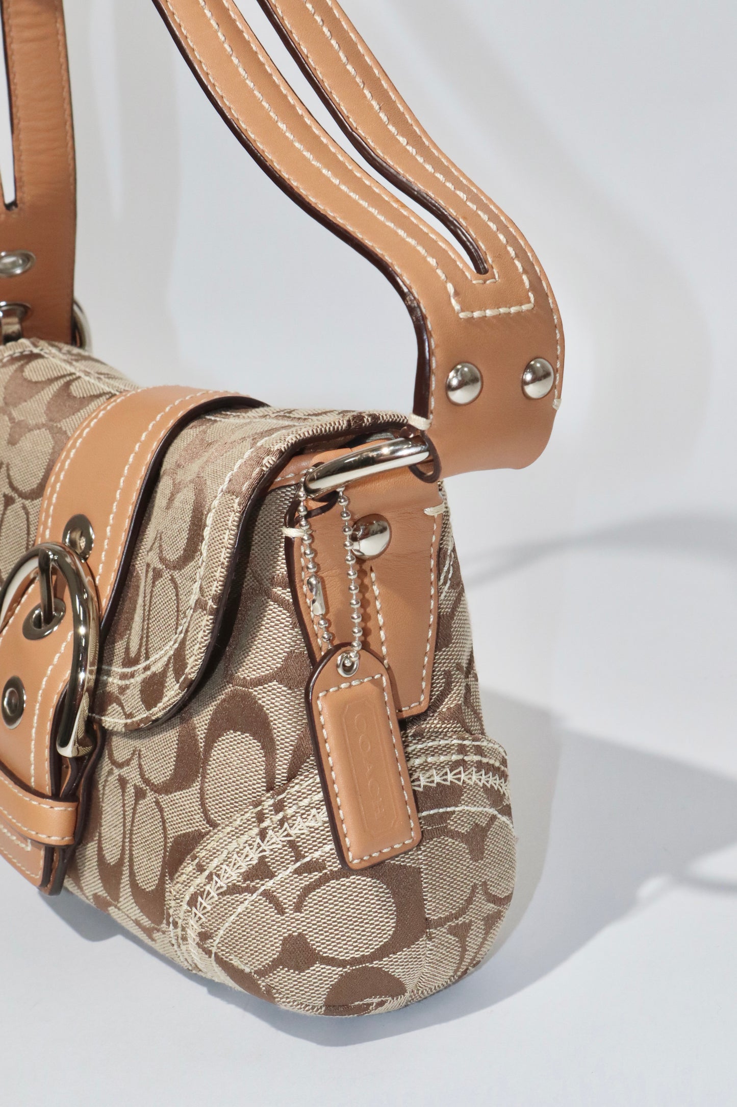 Coach Vintage 2007 Y2K Soho Belt Shoulder Bag in Tan - 100602