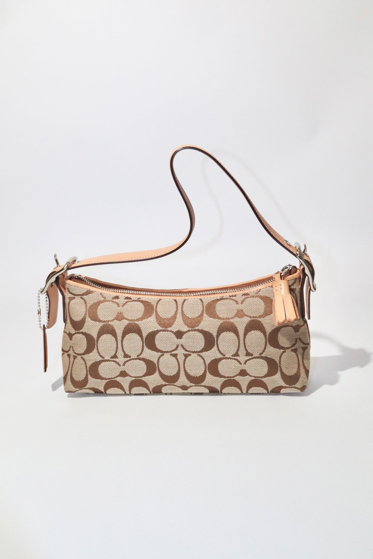 Coach Vintage 2005 Baguette Shoulder Bag in Classic Brown
