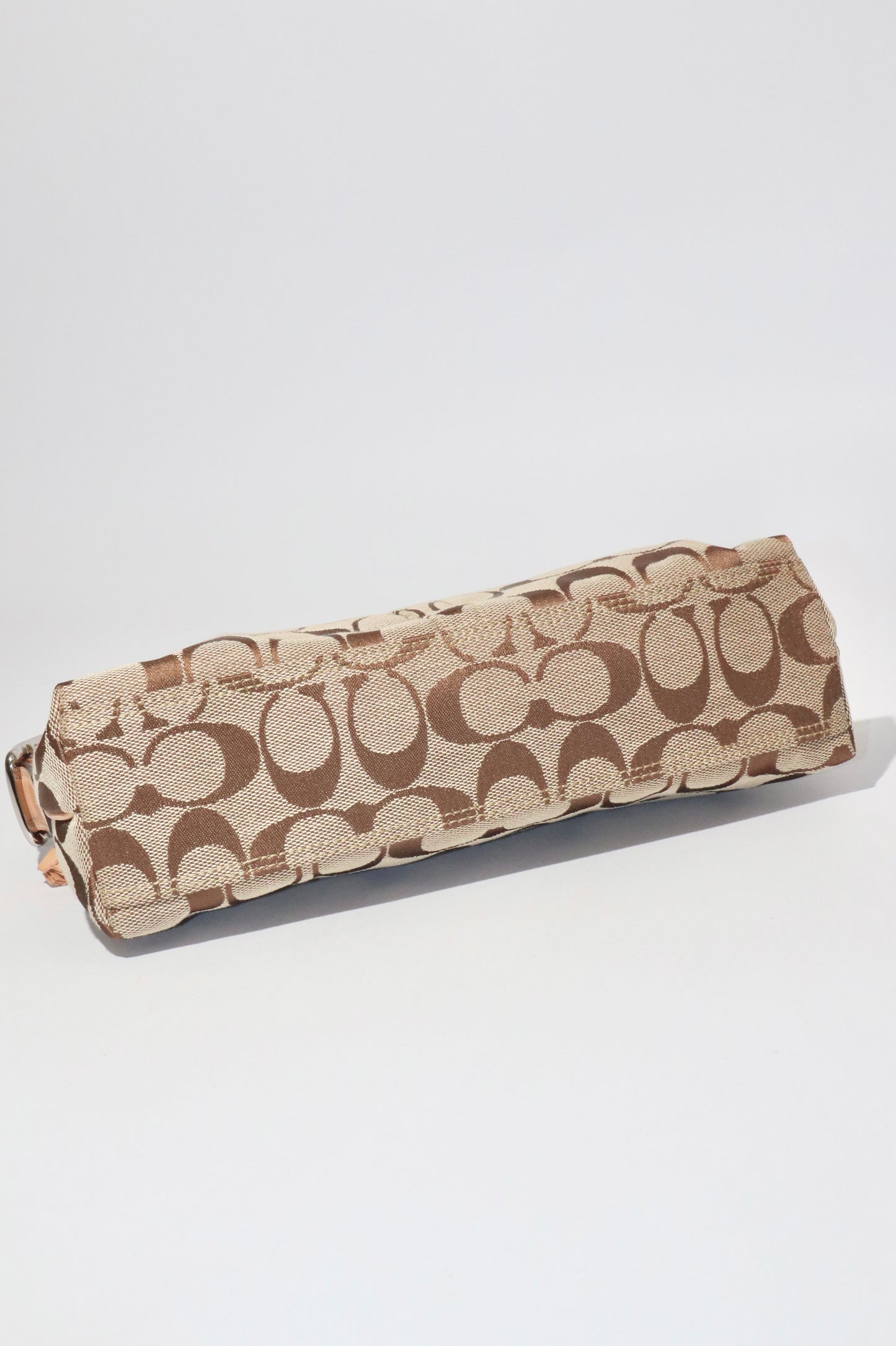 Coach Vintage 2005 Baguette Shoulder Bag in Classic Brown
