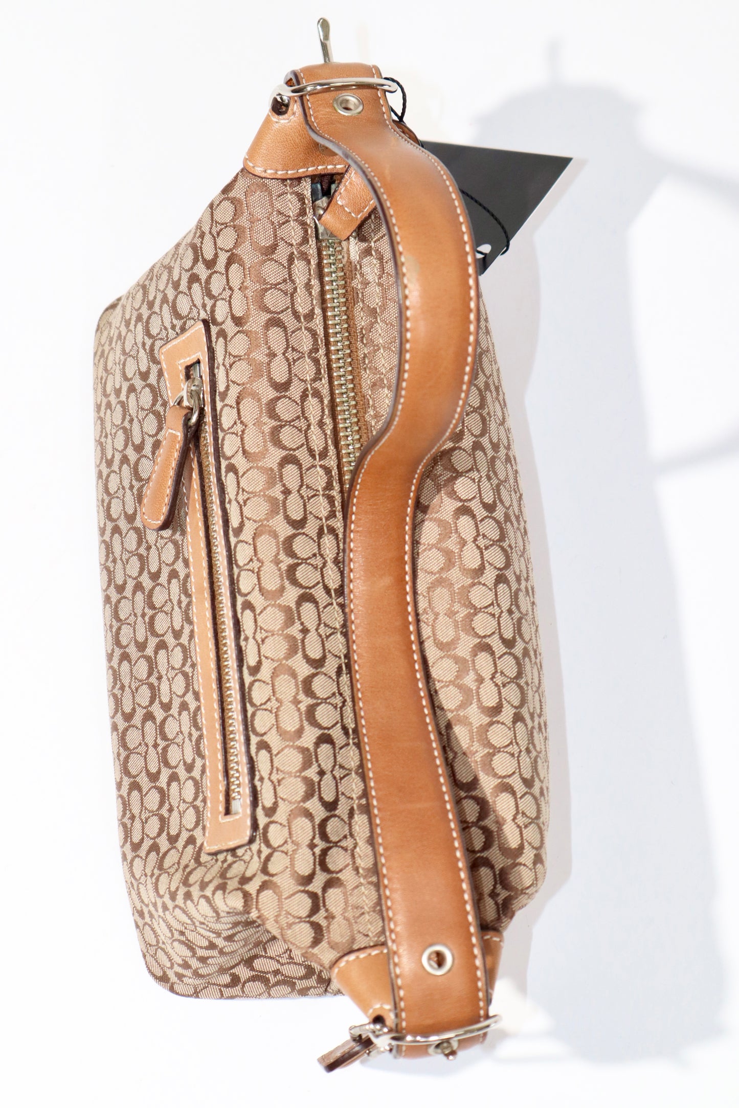 Vintage Coach Signature Shoulder Bag in Brown (6332)