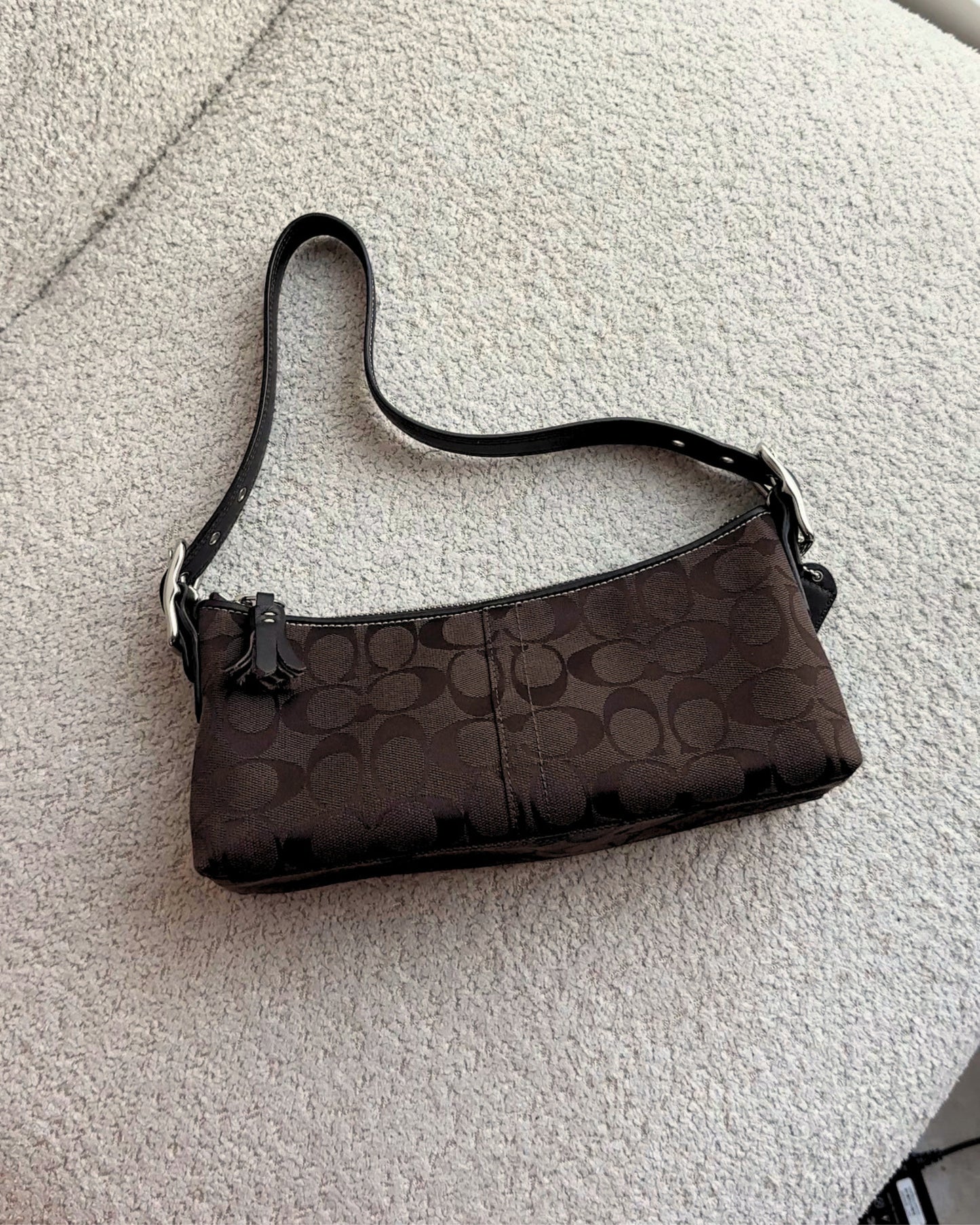 Vintage Coach Chocolate Brown Baguette Demi Shoulder Bag - 6371