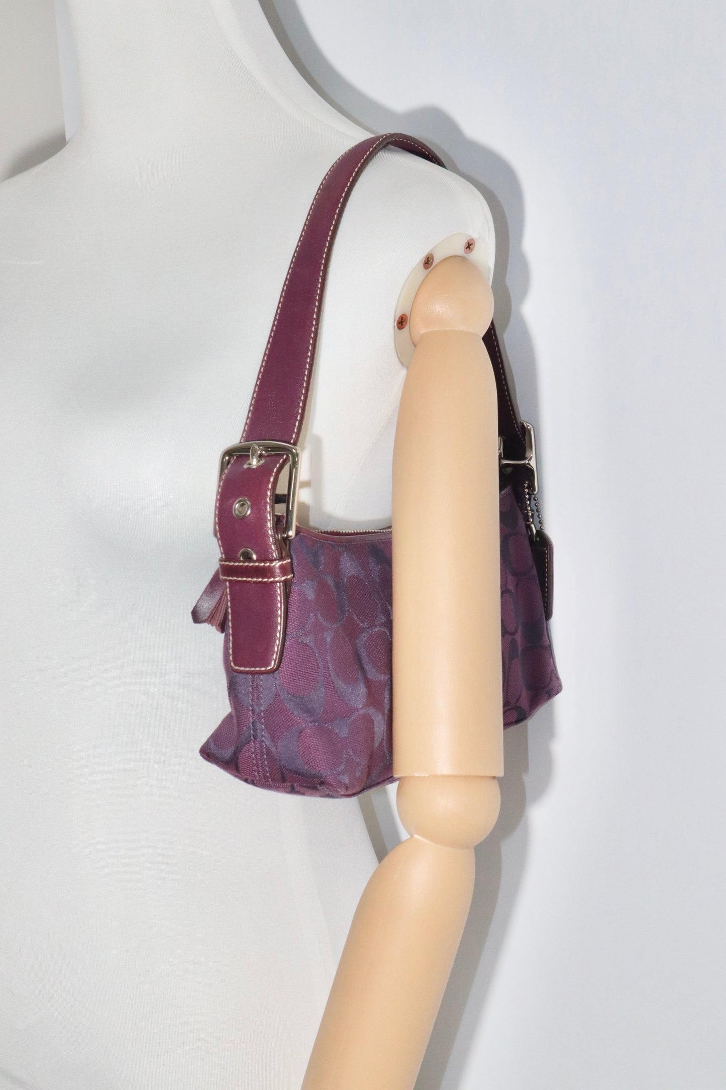 Coach Vintage Baguette Shoulder Bag in Purple - Girl Seazon
