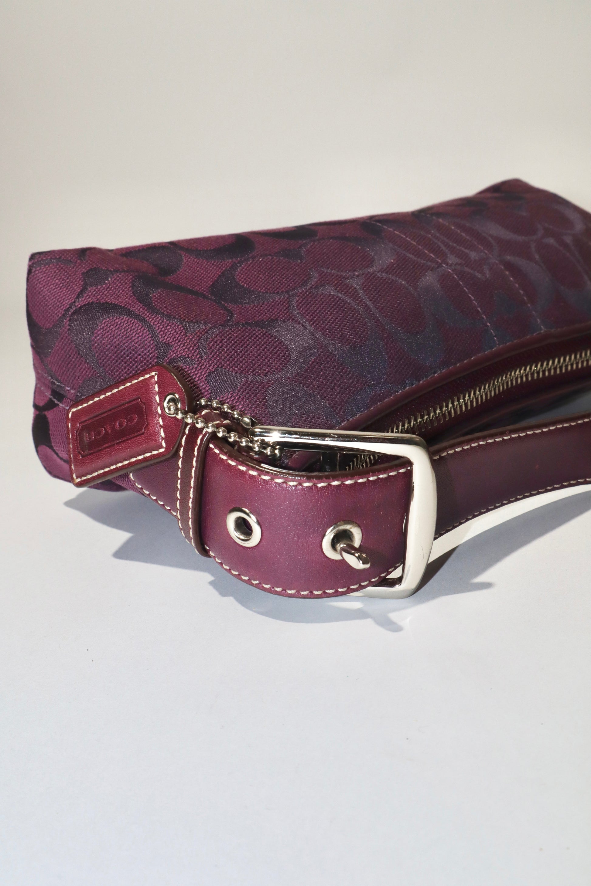 Coach Vintage Baguette Shoulder Bag in Purple - Girl Seazon