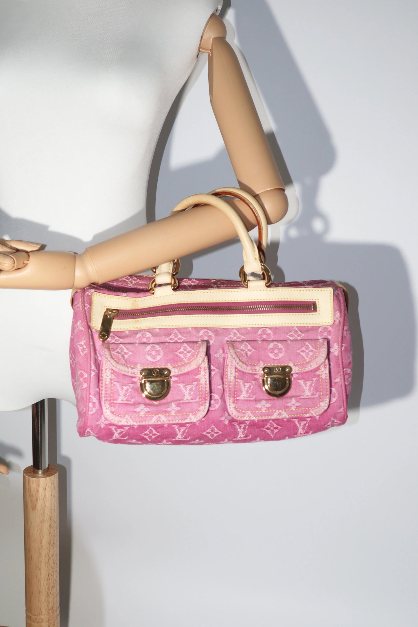 Louis Vuitton Vintage 2006 Fuchsia Denim Monogram Speedy Bag - Girl Seazon