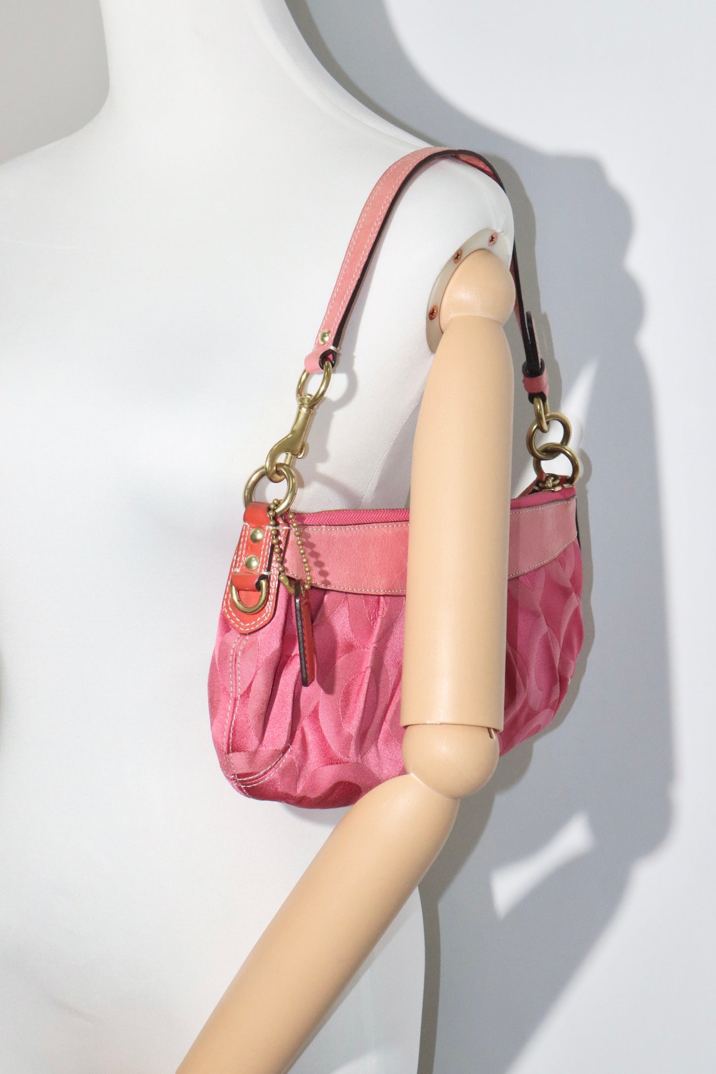 Vintage Coach 2008 Madison Y2K Pink Shoulder Bag - Girl Seazon