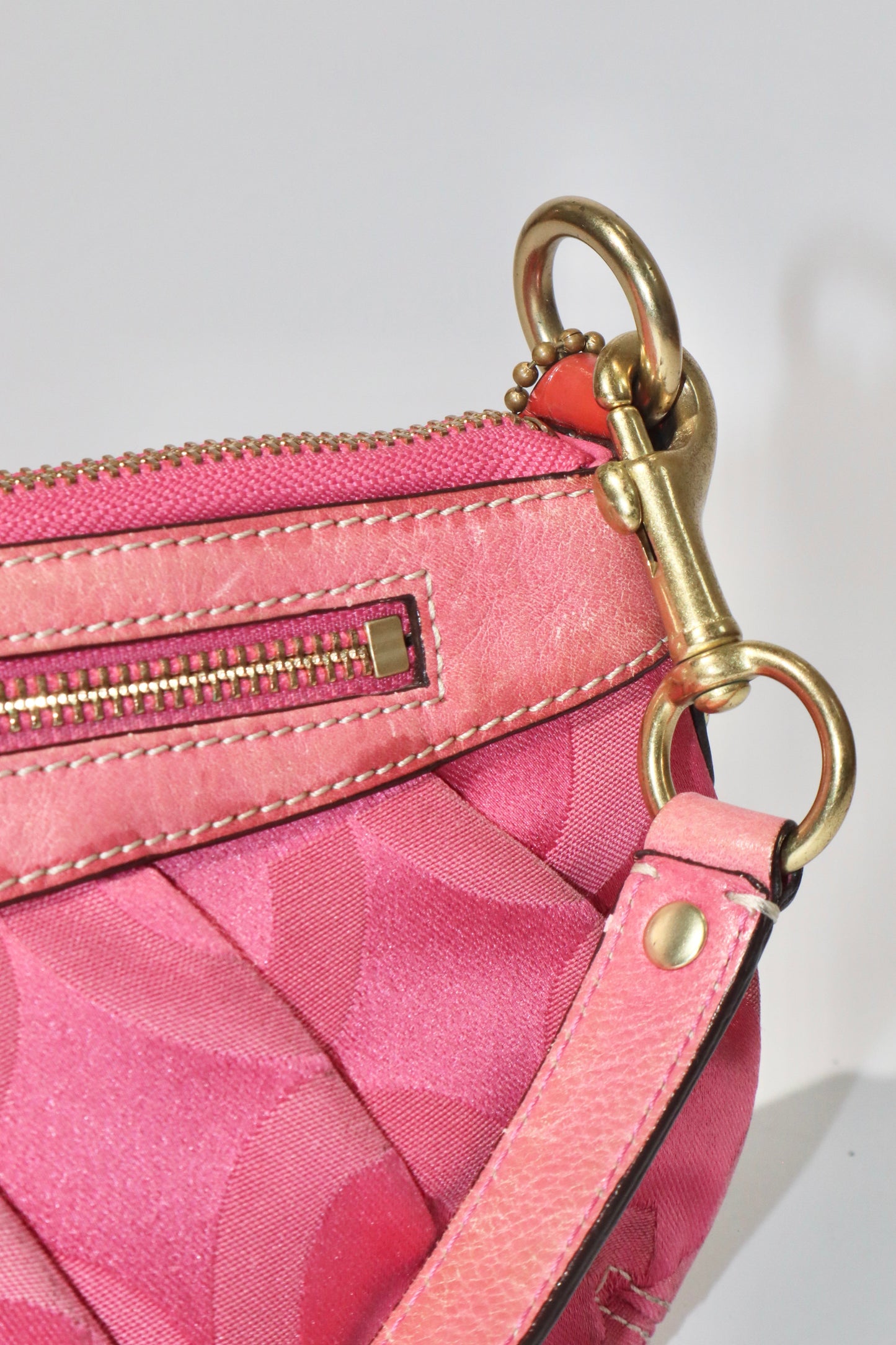 Vintage Coach 2008 Madison Y2K Pink Shoulder Bag - Girl Seazon