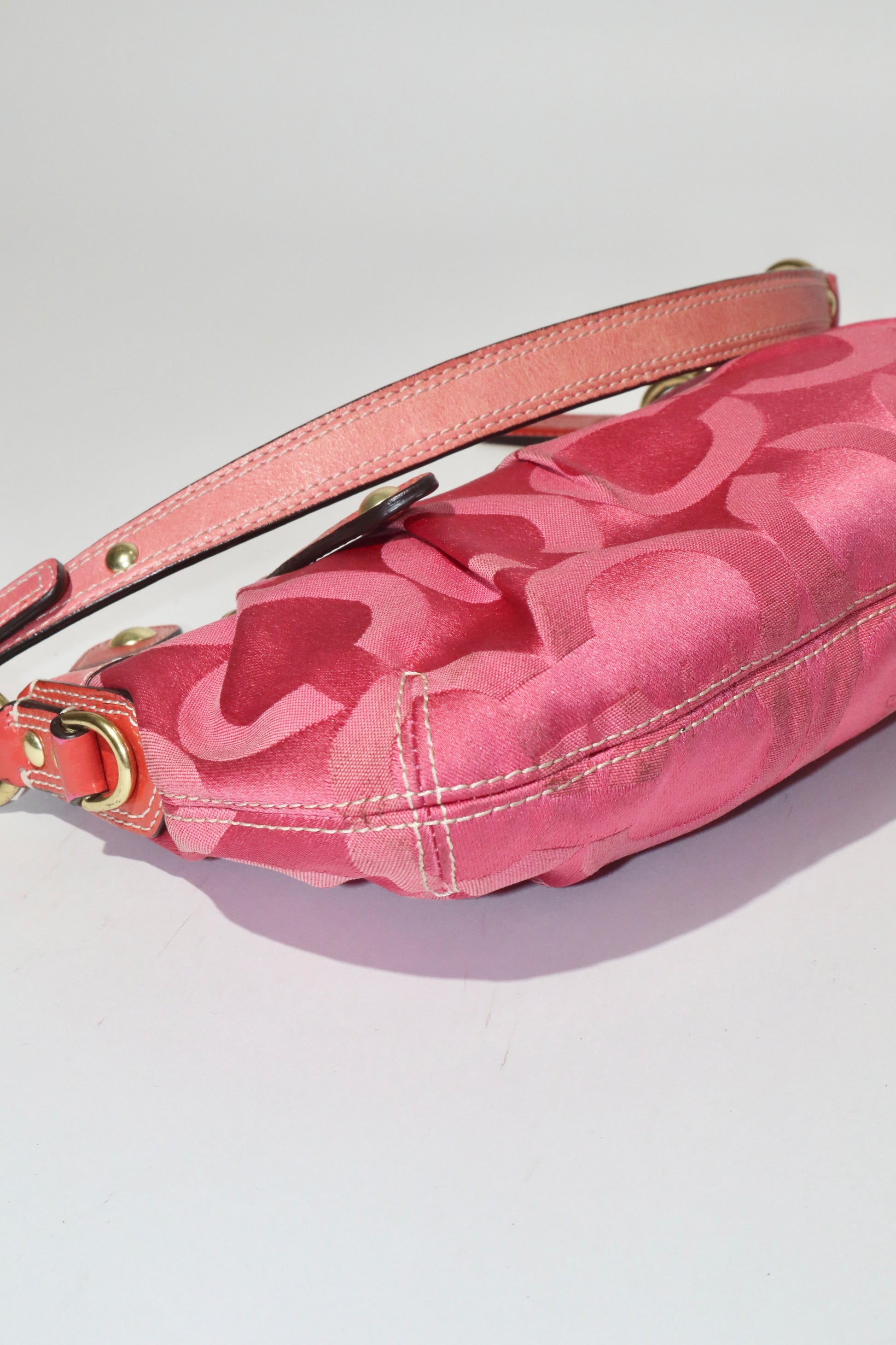 Vintage Coach 2008 Madison Y2K Pink Shoulder Bag - Girl Seazon