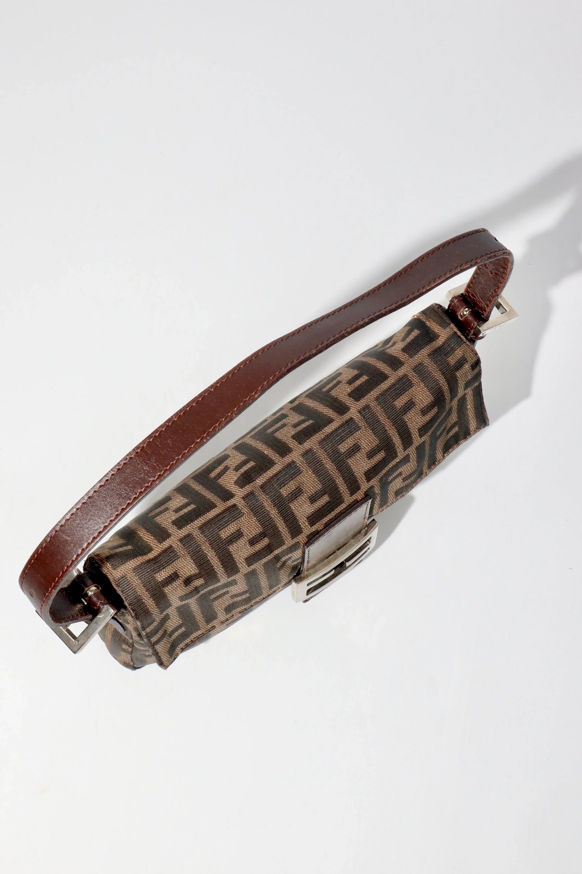 Vintage Fendi Classic Baguette In Brown - Girl Seazon