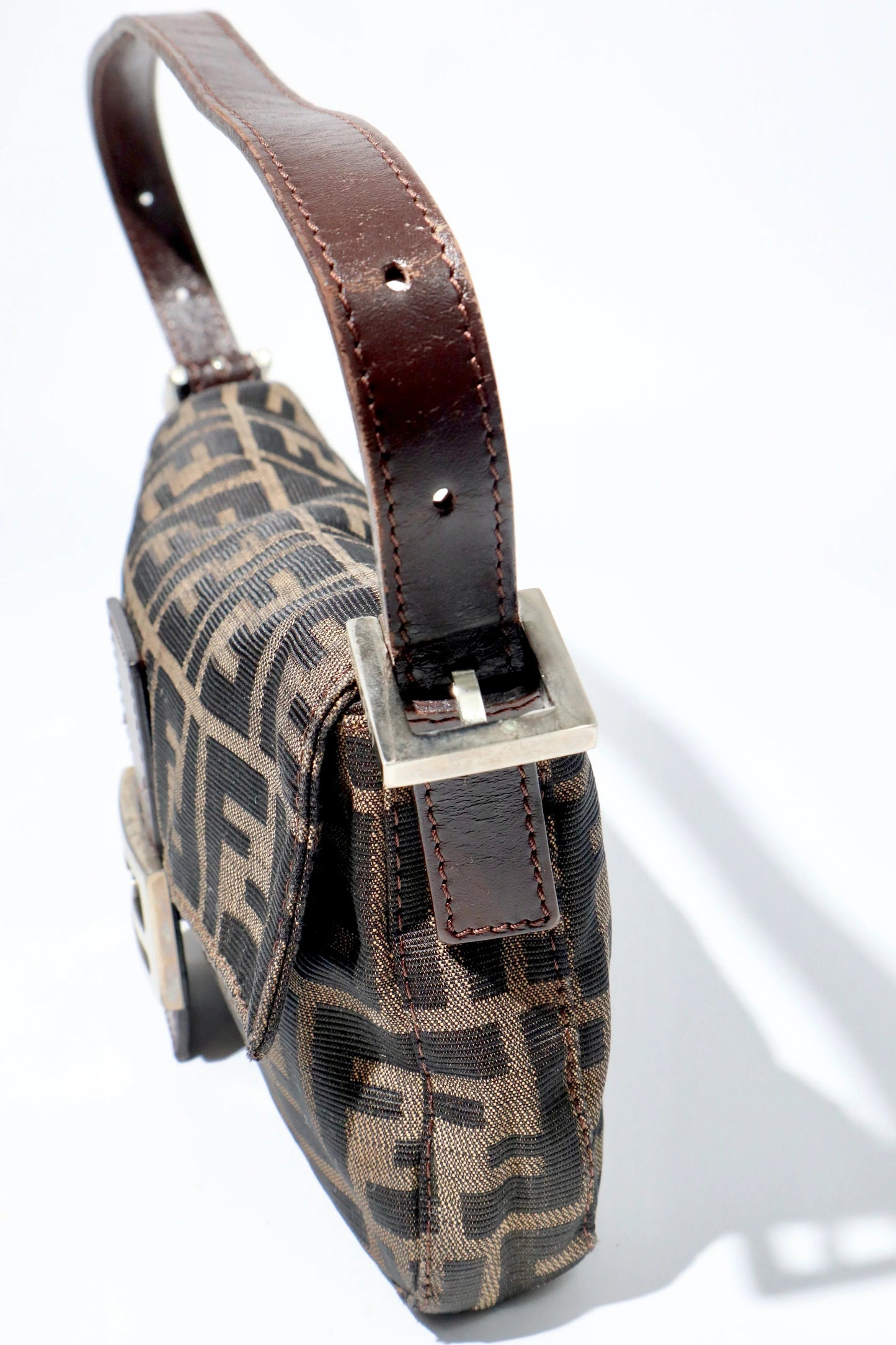 Vintage Fendi Classic Baguette In Brown - Girl Seazon