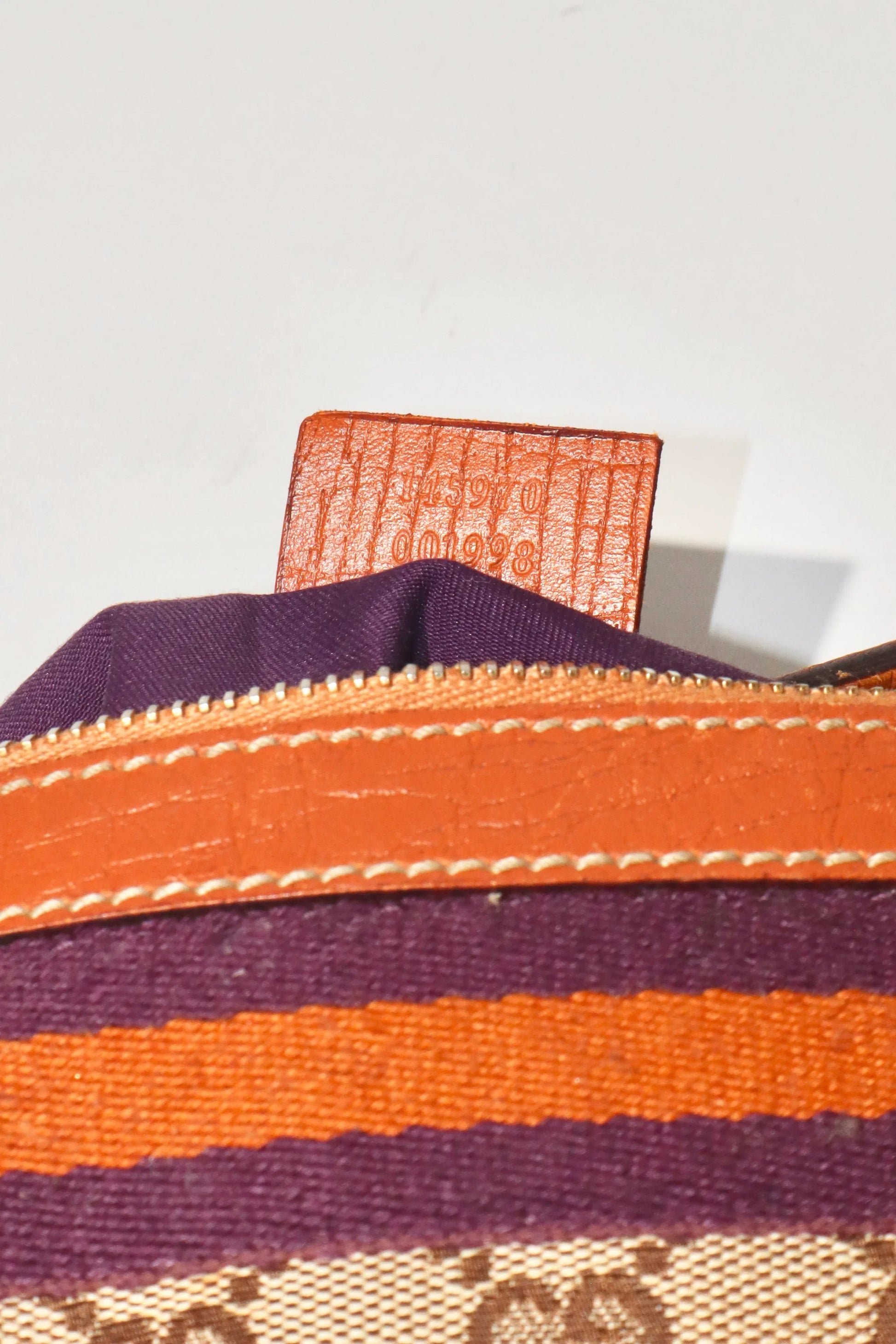 Vintage GUCCI Monogram Pochette Orange - Girl Seazon